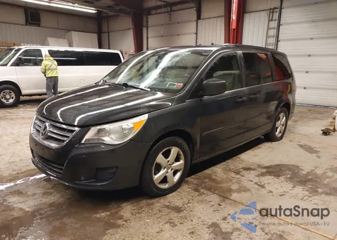 2011 Volkswagen Routan Se z USA, uszkodzony, nr VIN 2V4RW3DG7BR740433